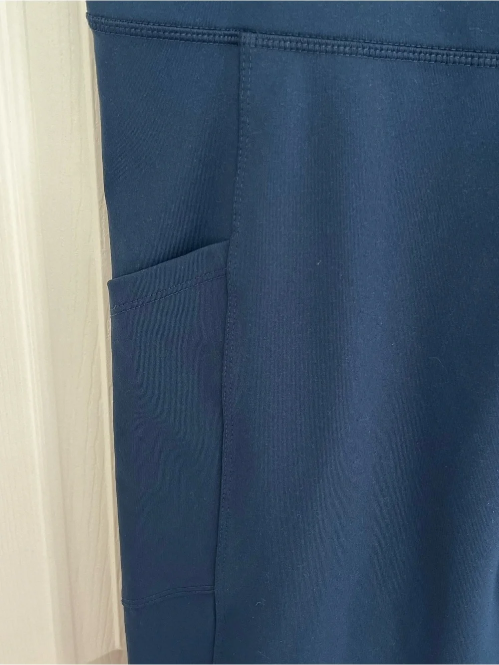 Eddie Bauer Deep Navy High-Waist Pocket Leggings